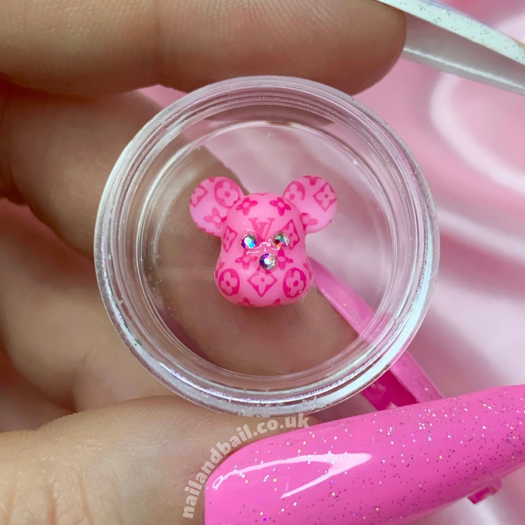 Introducing our absolutely adorable handmade Bright LV Bear Nail Charms, designed to add a touch of cuteness and sparkle to your nails! These charming little bears are the perfect accessory for any nail art enthusiast who loves all things girly.