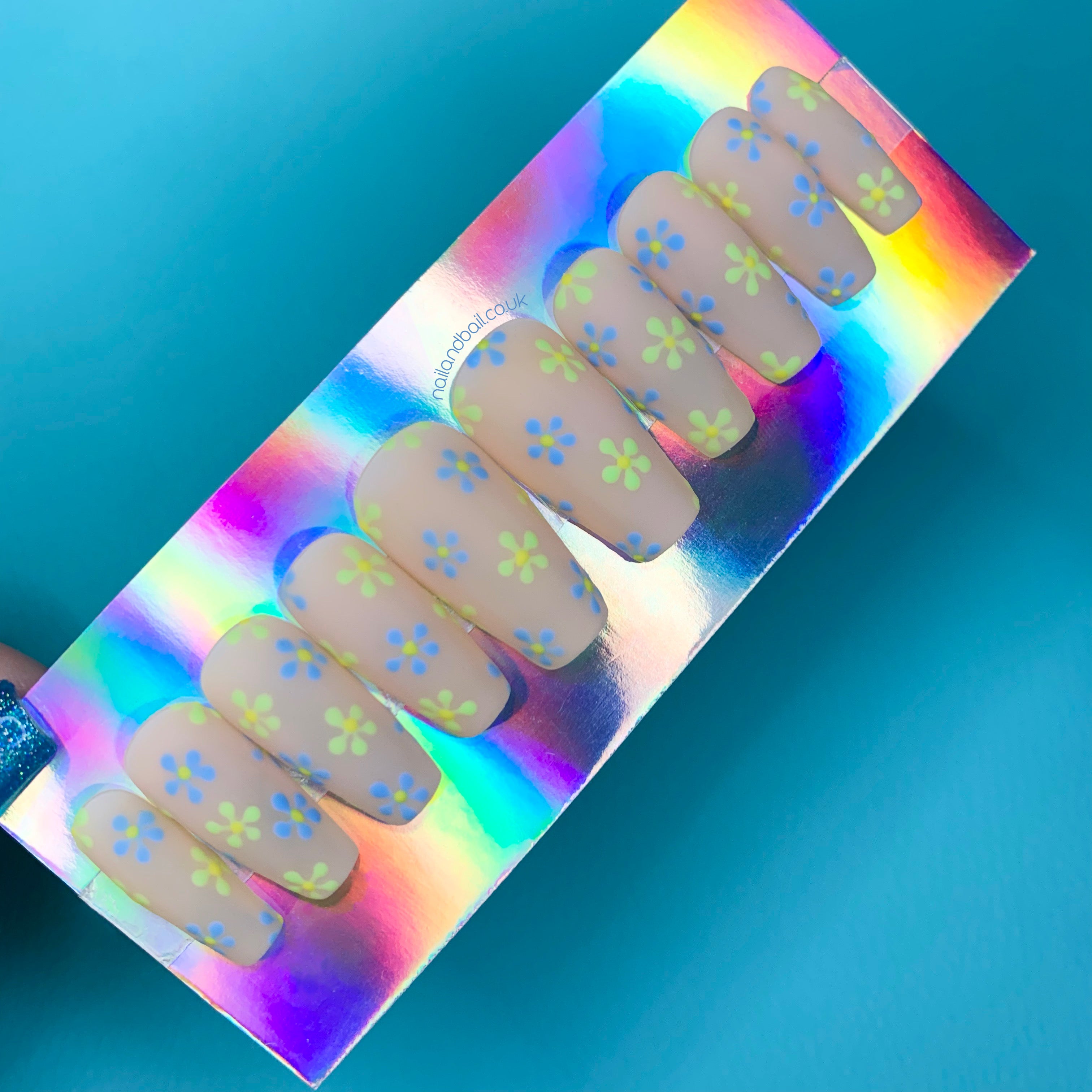 Blue and green flower matte press on nails