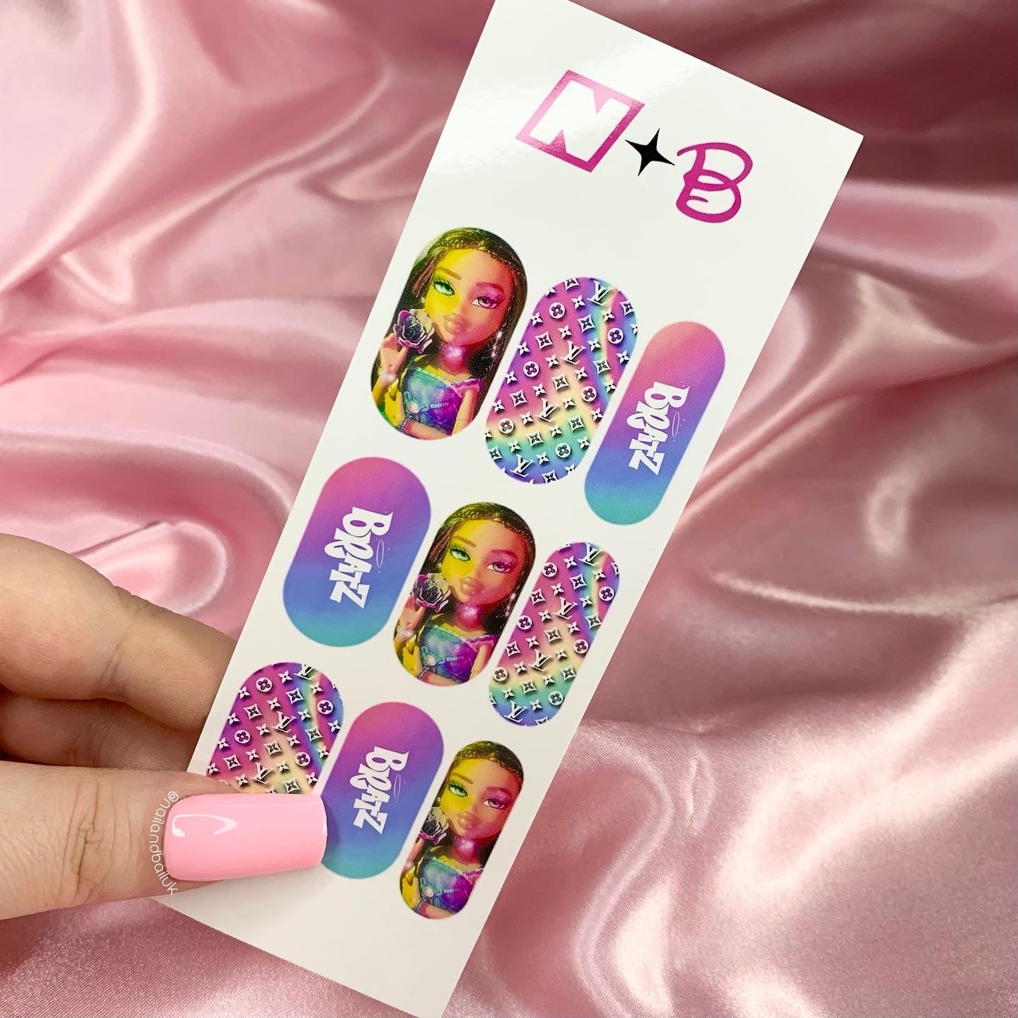 Calcomanías Ombré Bratz